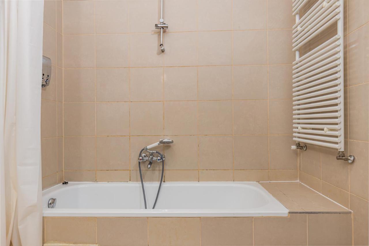 Cosy 1 Bedroom Apartment In Gozsdu Court Budapest Exterior foto