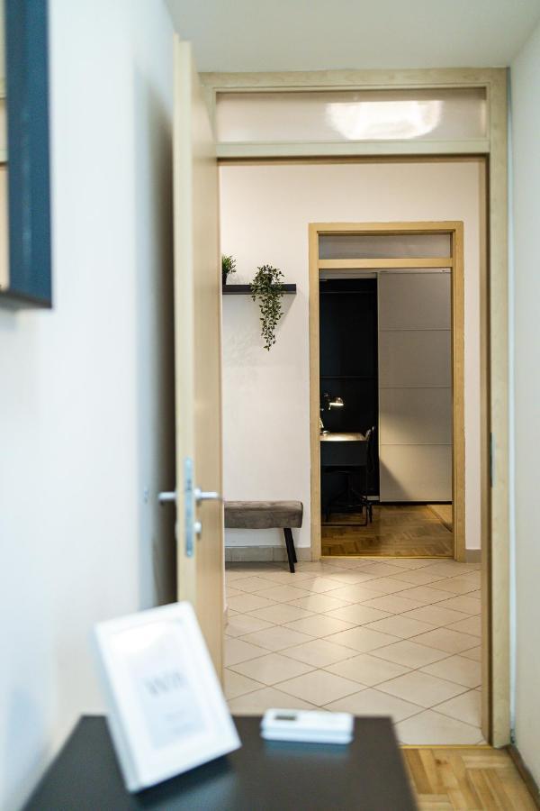Cosy 1 Bedroom Apartment In Gozsdu Court Budapest Exterior foto